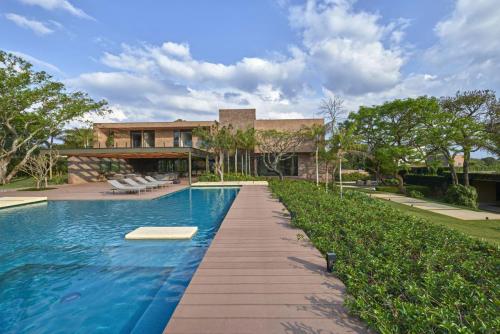 bordo piscina-decking-Itauna e Morro-wpc-felli-foto 2