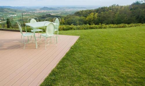 bordo piscina-decking-Tenuta le cave-wpc-felli-foto 5