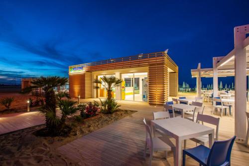 frangisole-rivestimento parete-Tortoreto-wpc-felli-foto 5