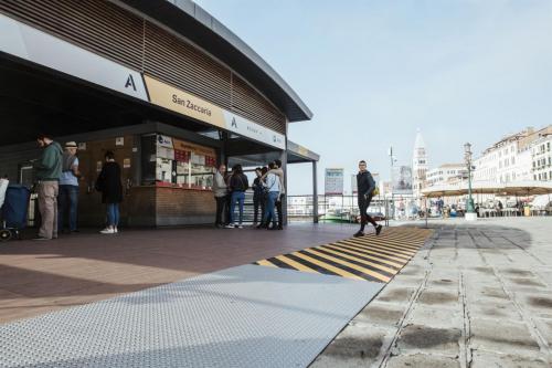 pontile-decking-Venezia-wpc-felli-foto 8