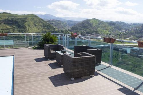 terrazza-decking-Arlia-wpc-felli-foto 2